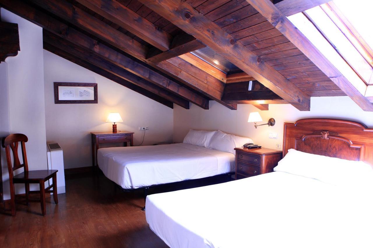 Hostal Antxitonea Elizondo Ngoại thất bức ảnh