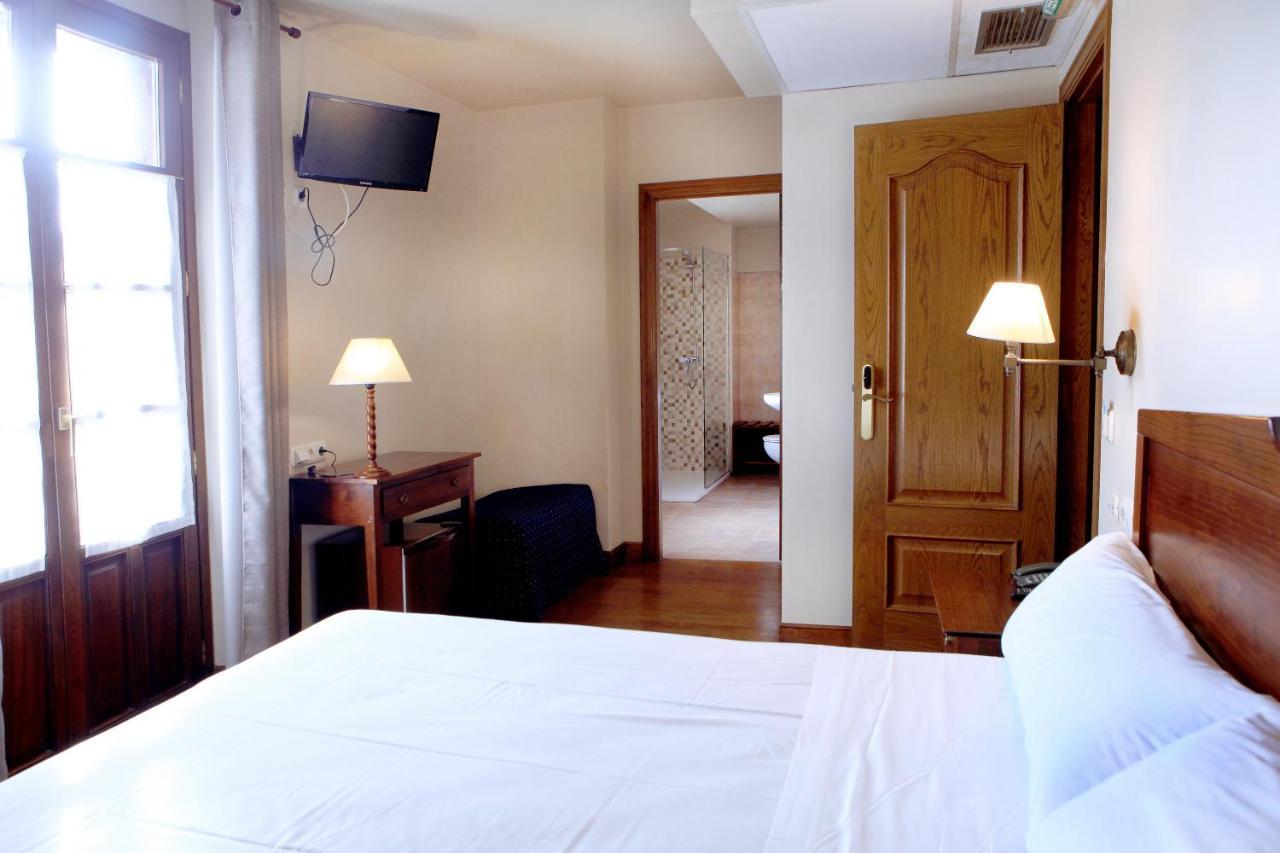 Hostal Antxitonea Elizondo Ngoại thất bức ảnh