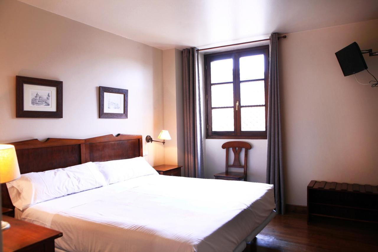 Hostal Antxitonea Elizondo Ngoại thất bức ảnh